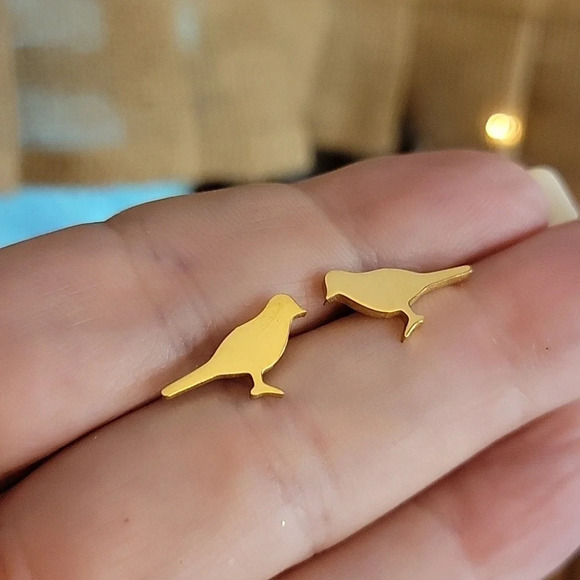 Songbird Silhouette Stud Earrings - Picture 3 of 5